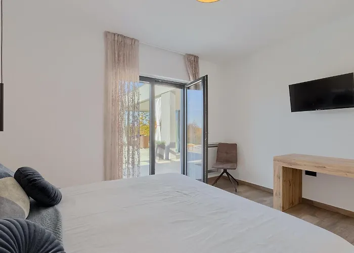 Lara Baksi Σπίτι διακοπών Cubanici