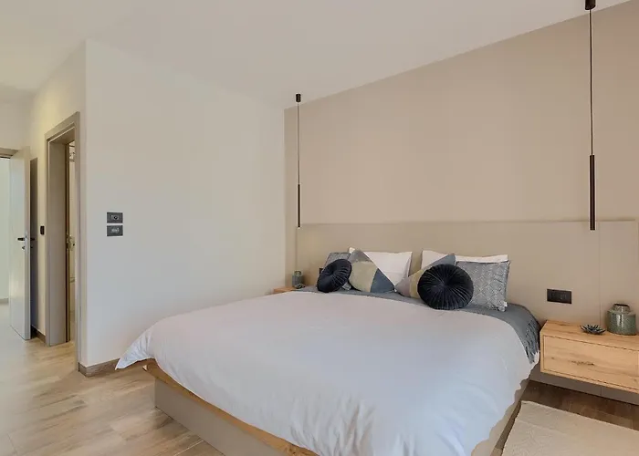 Lara Baksi * Cubanici